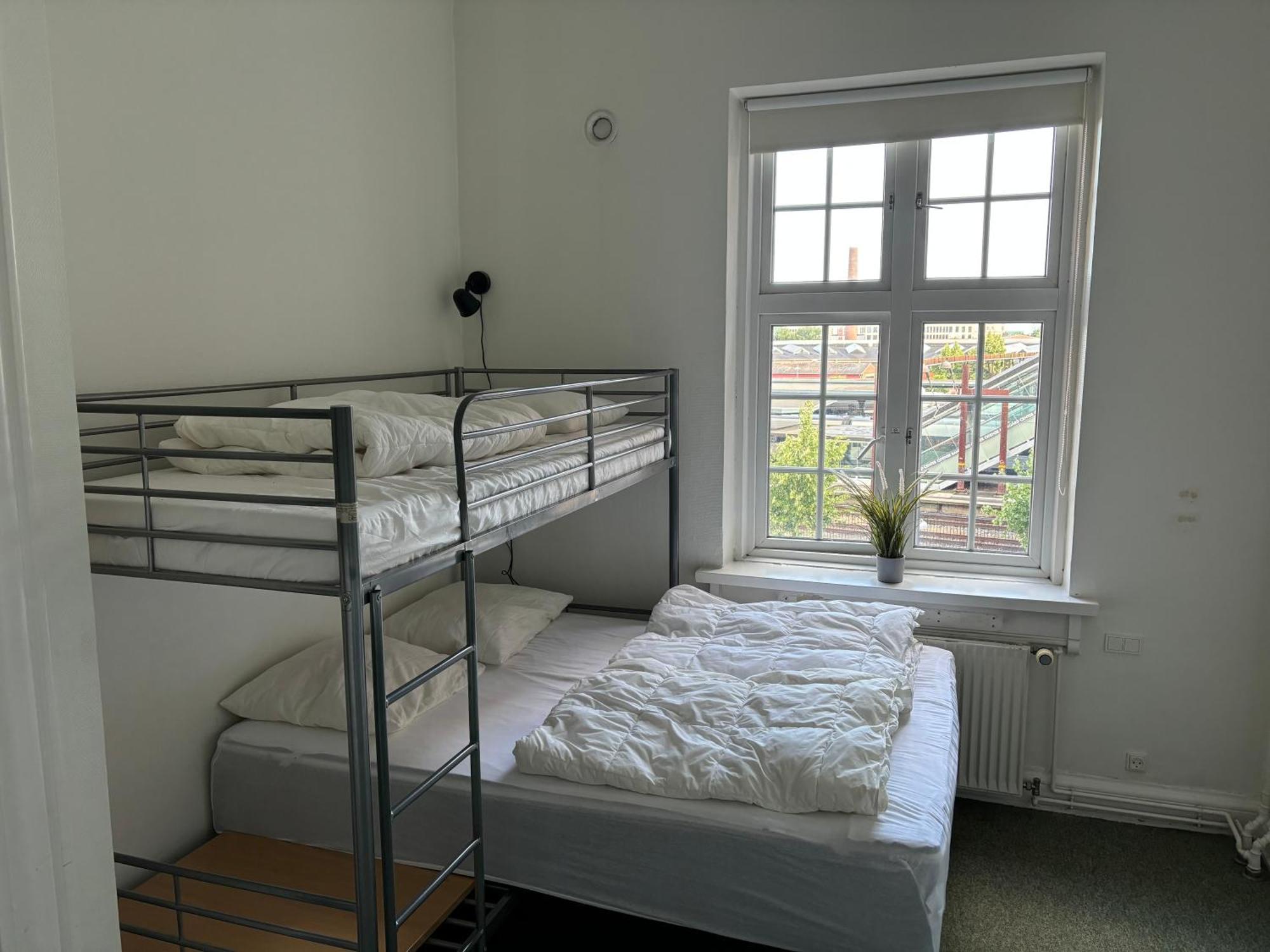 Danhostel Odense City Exterior foto A bunk bed in a hostel